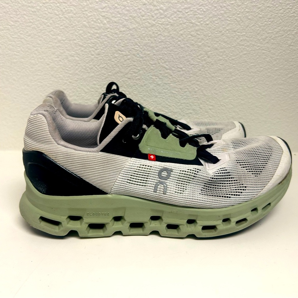 ON RUNNING Cloudstratus 2 Running Shoes Women's Size 7
